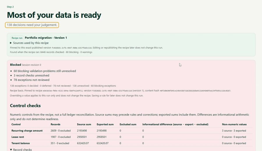 Readiness screen showing the recipe run, blocking items and control checks for recurring charges, lease rent and tenant balance.